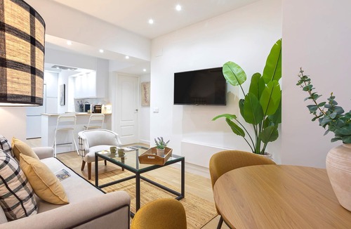 San Andres-San Pablo Apartment | Genteel Home Hinojo - Two Bedroom Apartment, Sleeps 4