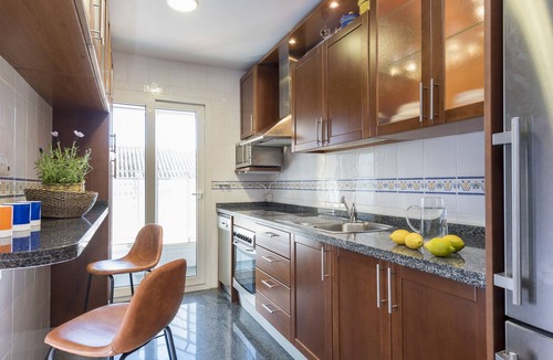 Central District Apartment | Genteel Home Isabel la Catolica IV