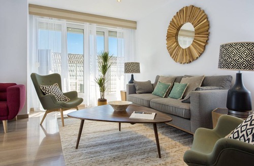 Central District Apartment | Genteel Home Isabel la Catolica IV