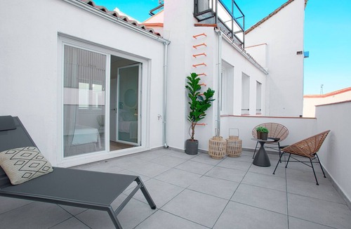Cortes Apartment | Genteel Home Madrazo Terrace