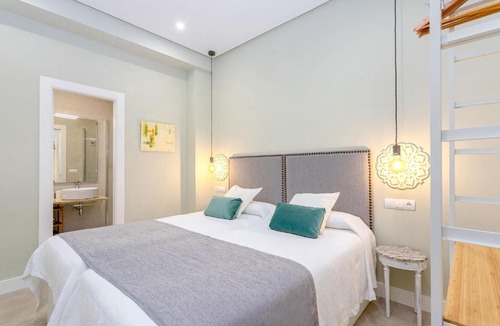 El Arenal Apartment | Genteel Home Maestranza