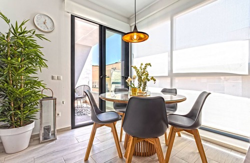 Plaza de Toros Vieja Apartment | Genteel Home Maria Zambrano