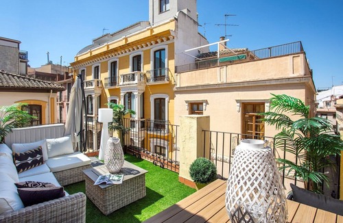 Granada City Center Apartment | Genteel Home Mesones Terrace III