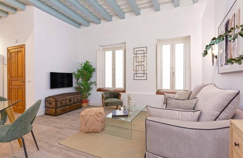 El Arenal Apartment | Genteel Home Padre Marchena III
