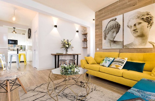 Historical Center Apartment | Genteel Home Pajaritos