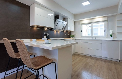 La Trinidad-San Juan y Todos los Santos Apartment | Genteel Home Paseo de la victoria