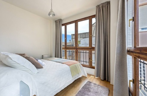 Central District Apartment | Genteel Home Piedra Santa