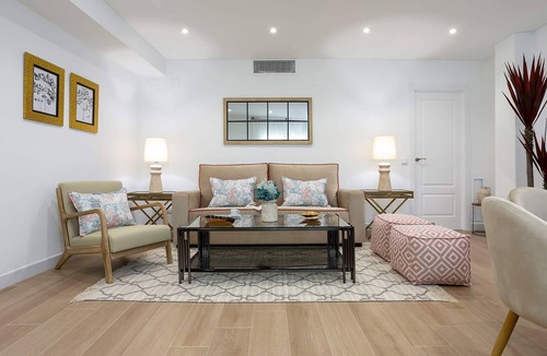 San Miguel-Capuchinos Apartment | Genteel Home Plaza de las Doblas