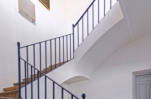 San Vicente Apartment | Genteel Home San Laureano III