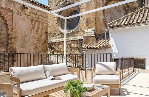 Distrito Centro Apartment | Genteel Home San Pablo Terrace