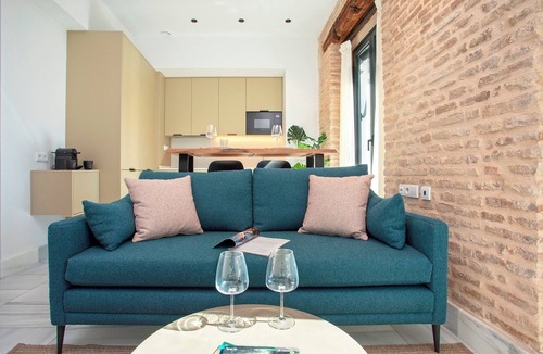 San Lorenzo Apartment | Genteel Home San Vicente II