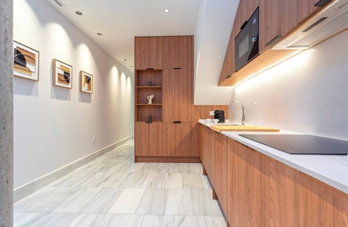 San Lorenzo Apartment | Genteel Home San Vicente I