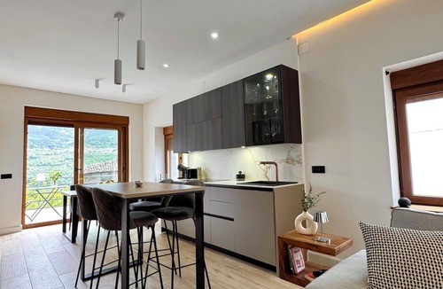 Mombeltran Apartment | Getaway in Gredos | House with outdoor area