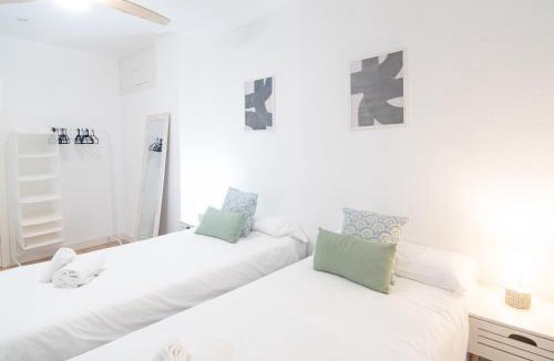 San Miguel-Capuchinos Apartment | Geysotur Capuchinas parking gratis