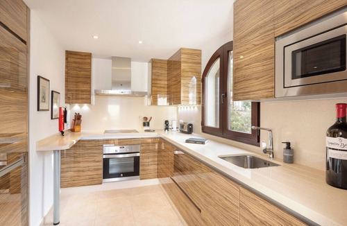 El Beal Villa | Gorgeous 3-bedroom villa with AC in spectacular Atamaría