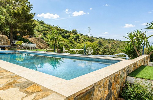 Pizarra House | Gorgeous home in Pizarra with private swimming pool, can be inside or outside