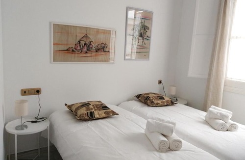 San Lorenzo Apartment | GotoSeville TRAJANO ALL YEAR OPEN SWIMMING POOL