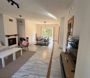 Gelves House | Gran Chalet a 13 min de Sevilla