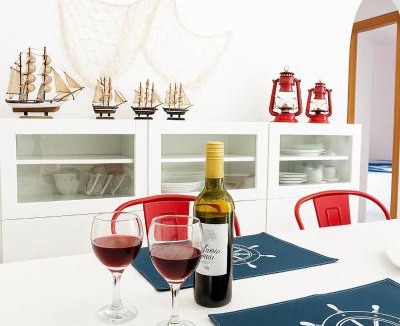 Ciudad Universitaria Apartment | Gran terraza con vistas al mar, piscina y parking privado
