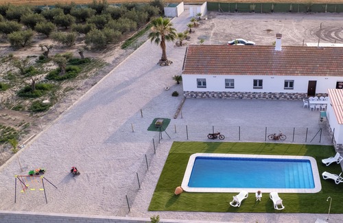 Puerto Lumbreras Cottage | Gran Vivienda Rural de 180 m2, Ideal Para Grupos de Hasta 16 Personas