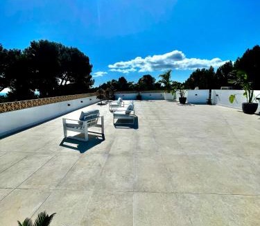 Churriana Villa | GRAND VILLA Costa del Sol, 10 bedrooms, sleeps up to 30, sea view
