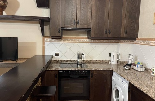 Grazalema Cottage | Grazalema - La Tassone: Charming house, fireplace and terrace