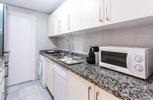 El Arenal Apartment | Great "Pied a Terre" for 2 with parking and views