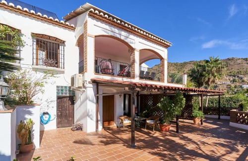 Frigiliana Villa | Group Villa 14 Pool Beach 10 minute