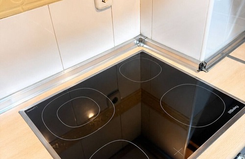 Embajadores Apartment | Guernica II-Modern apartment near Atocha Station
