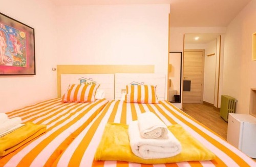 Camino de Ronda Hostel | Guesthome Lemon & Green