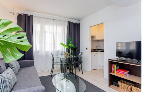 Recoletos Apartment | GuestReady- Modern Aparthotel in Barrio Salamanca