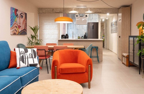 La Victoria Apartment | GuestReady - Stylish art and comfort Malaga centre