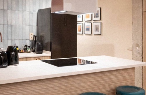 La Victoria Apartment | GuestReady - Stylish art and comfort Malaga centre
