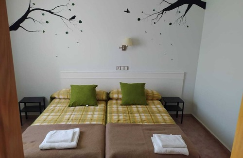 Lozoyuela Hostel | H&G LOZOYUELA