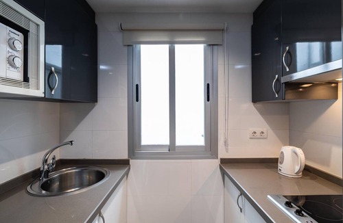 Central District Apartment | H2Granada Just Refusbished - Parking Optional