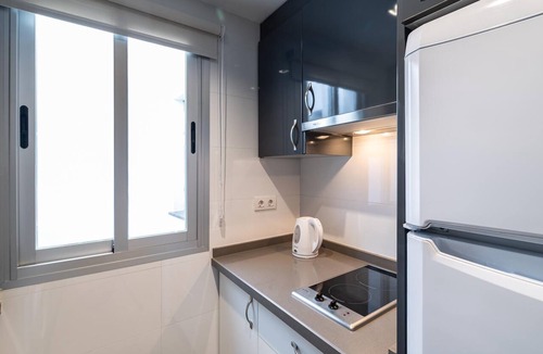 Central District Apartment | H2Granada Just Refusbished - Parking Optional