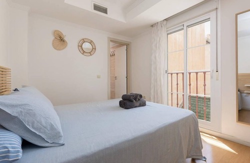 La Trinidad Apartment | H2M Ventura Angel Flat SmartTv & AACC near centre