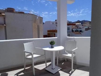 Alhaurin de la Torre House | Habitación ático con terraza privada C