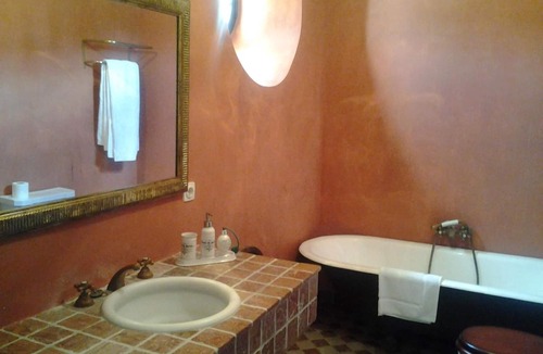 Utrera House | Hacienda La Indiana