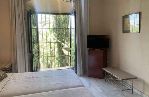 Carmona Hotel | Hacienda Los Jinetes