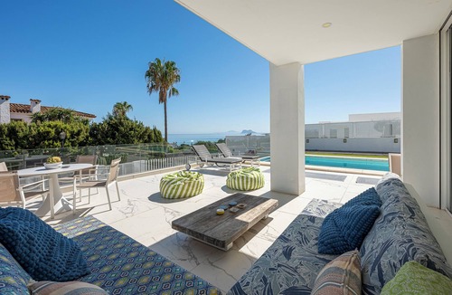 San Roque Villa | Heated Pool Villa/Sea & Gibraltar View