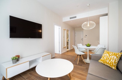 Old Town Apartment | Historic Center Family Apartment (5 people)