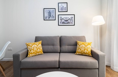 Old Town Apartment | Historic Center Family Apartment (5 people)