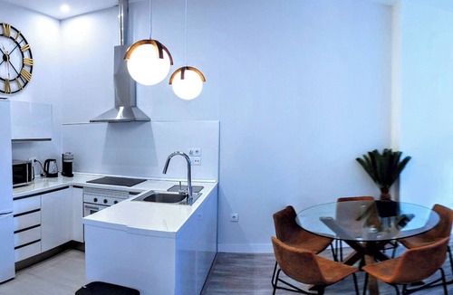 San Felipe Neri Apartment | Historical center with pool/garage/paddle tennis