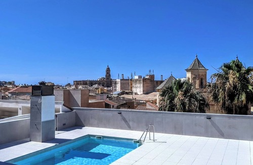 San Felipe Neri Apartment | Historical center with pool/garage/paddle tennis