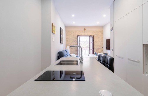 San Julian Apartment | Holi-Rent Padre Manjón.
