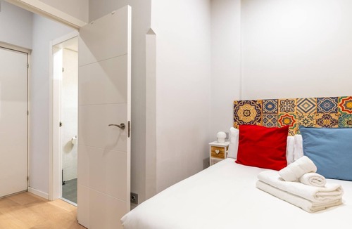 San Julian Apartment | Holi-Rent Padre Manjón.