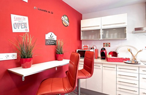 Jerez de la Frontera Apartment | Holiday Apartment "El Refugio" with Wi-Fi & Terrace
