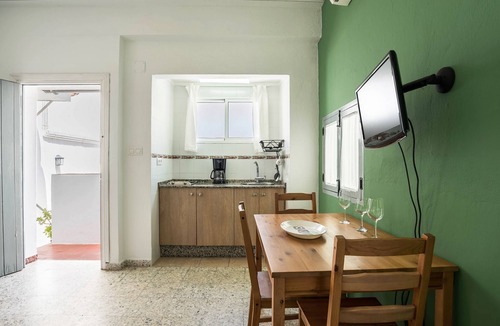 San Ambrosio House | Holiday Apartment "Casa La Costanilla E" with Roof Terrace and Wi-Fi