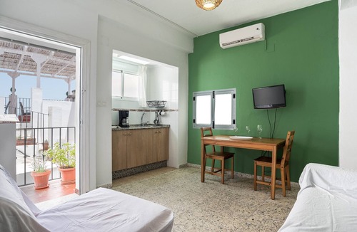 San Ambrosio House | Holiday Apartment "Casa La Costanilla E" with Roof Terrace and Wi-Fi
